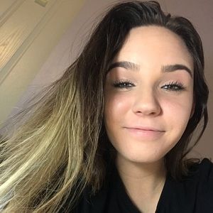 Meet your Posher, Kellie